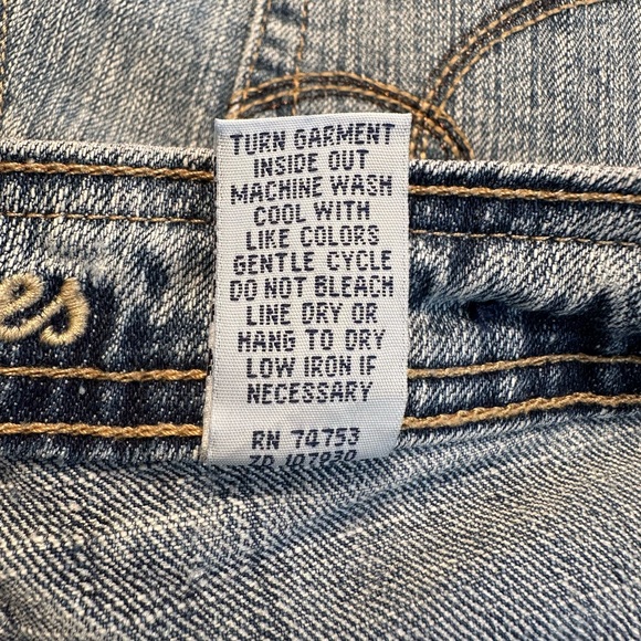 LA Blues Bootcut Jeans Butterfly Embroidered Rhinestones Light Blue Wash Size 6 - Picture 14 of 14